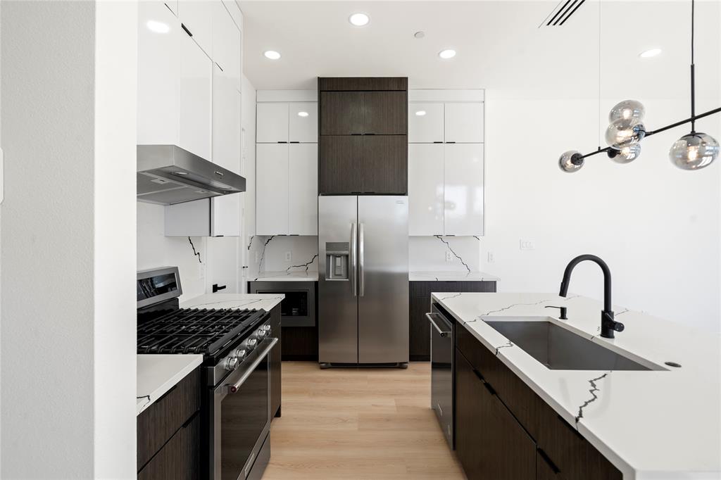 2019 California Drive, #204, Dallas, TX 75204