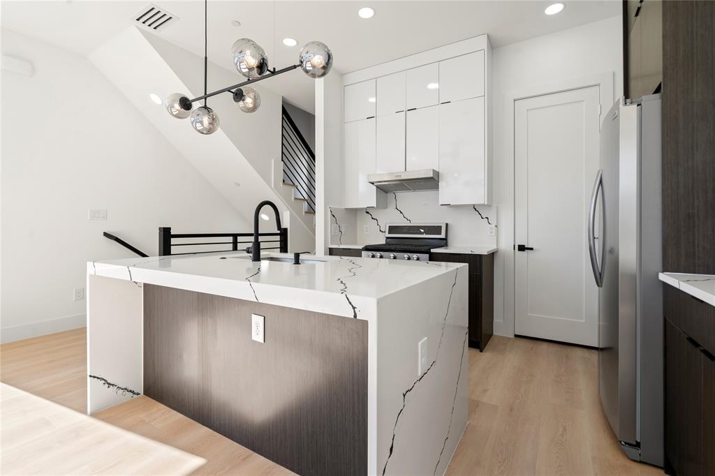 2019 California Drive, #204, Dallas, TX 75204