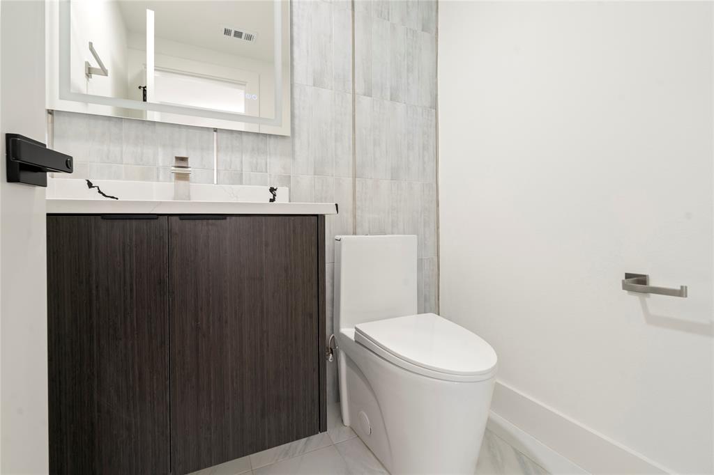 2019 California Drive, #204, Dallas, TX 75204