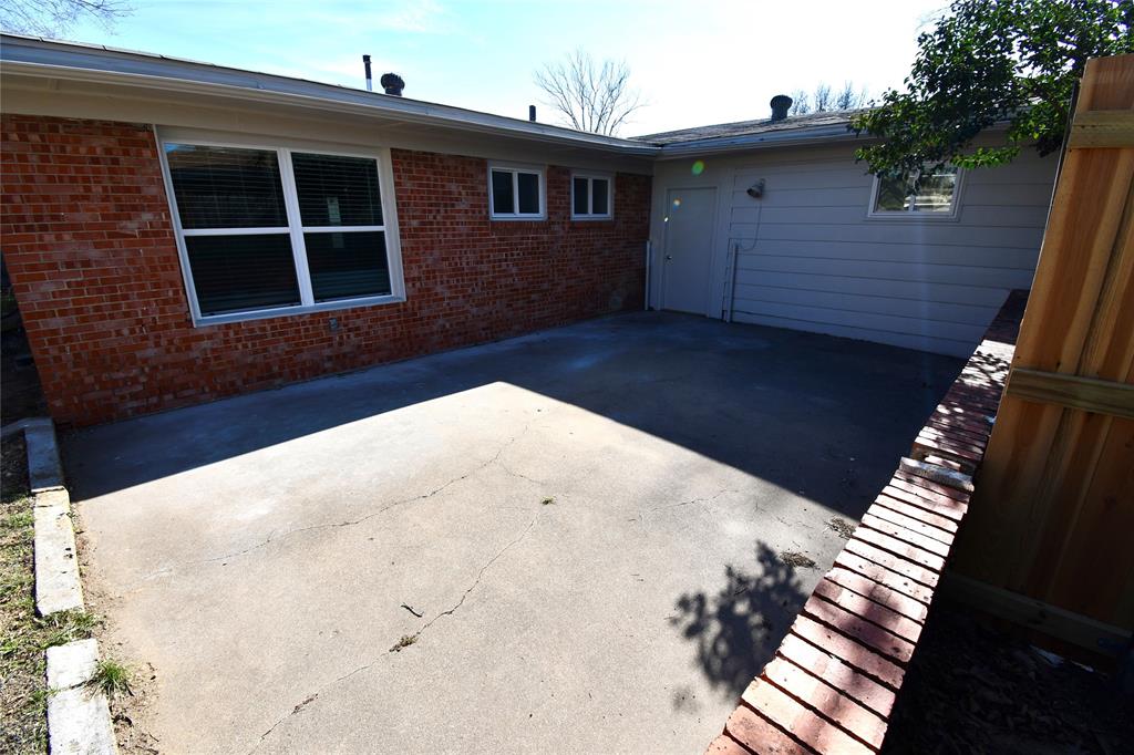 1817 Puritan Drive, Irving, TX 75061
