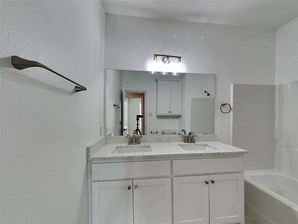 217 Richard Lane, Red Oak, TX 75154