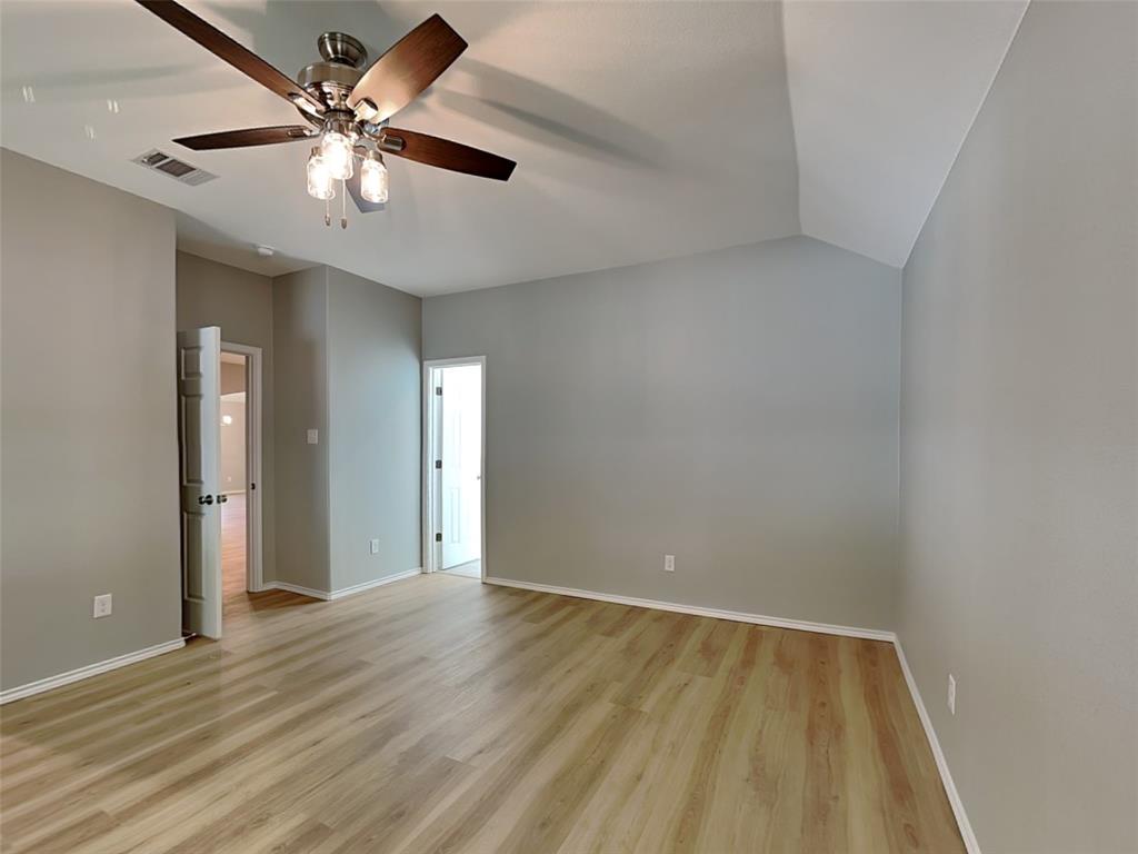 217 Richard Lane, Red Oak, TX 75154