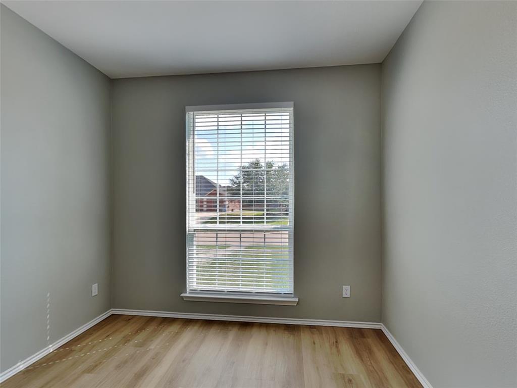 217 Richard Lane, Red Oak, TX 75154