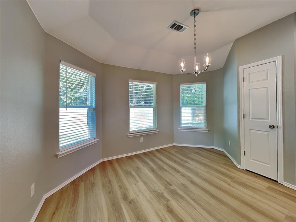 217 Richard Lane, Red Oak, TX 75154