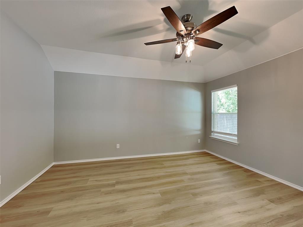 217 Richard Lane, Red Oak, TX 75154