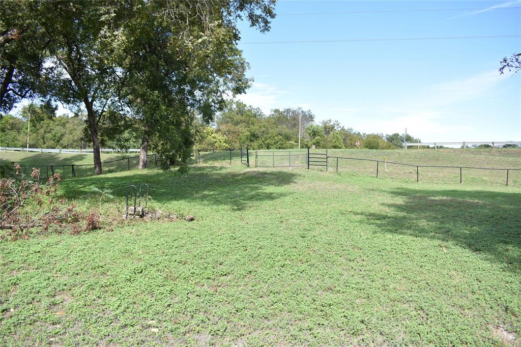 3933 Lawnview Avenue, Dallas, TX 75227