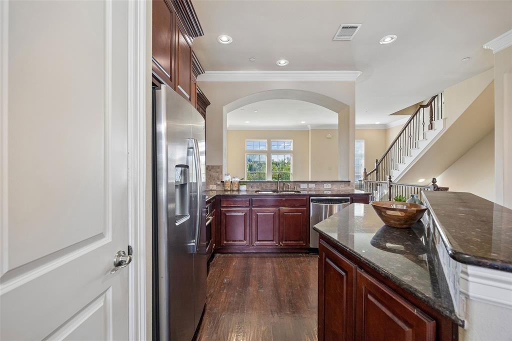 4085 Winsor Drive, Farmers Branch, TX 75244