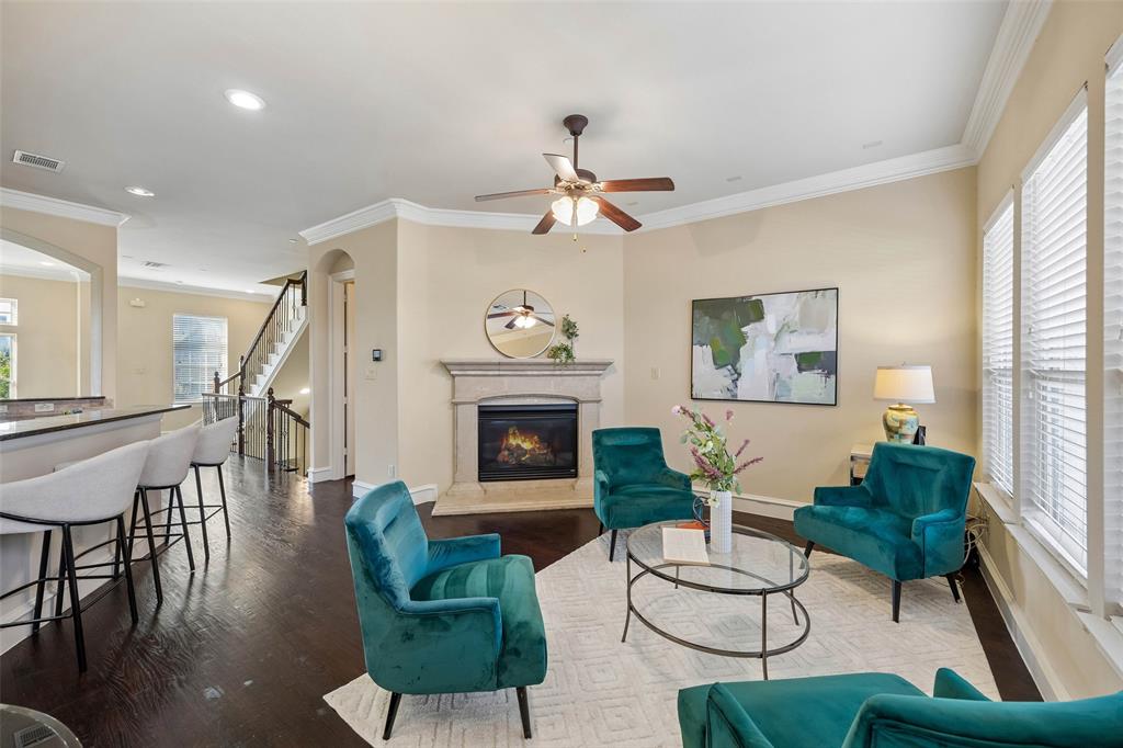 4085 Winsor Drive, Farmers Branch, TX 75244