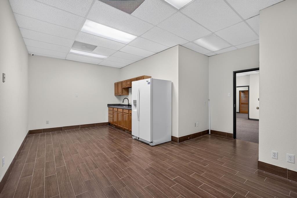 329 OAKS Trail, Garland, TX 75043