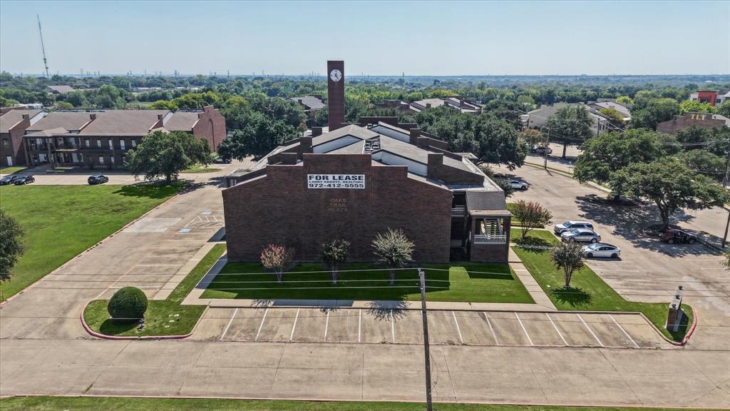 329 OAKS Trail, Garland, TX 75043