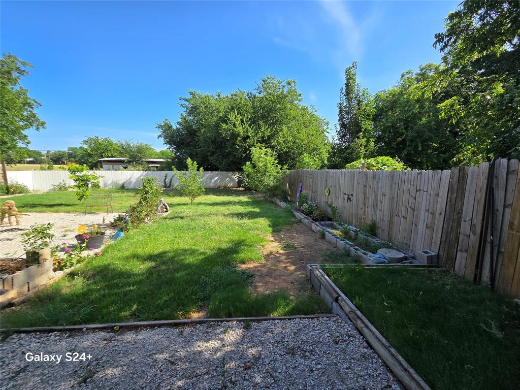 121 Peach, Graford, TX 76449