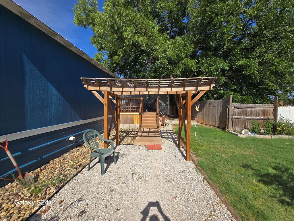 121 Peach, Graford, TX 76449