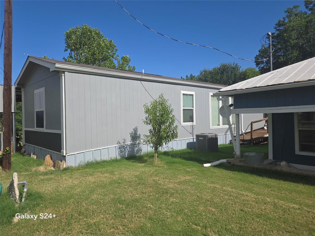 121 Peach, Graford, TX 76449