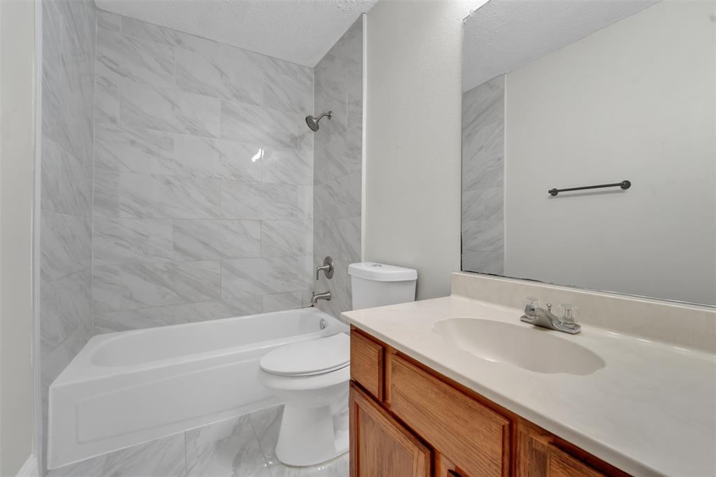 1410 Post Oak Drive, Rowlett, TX 75089