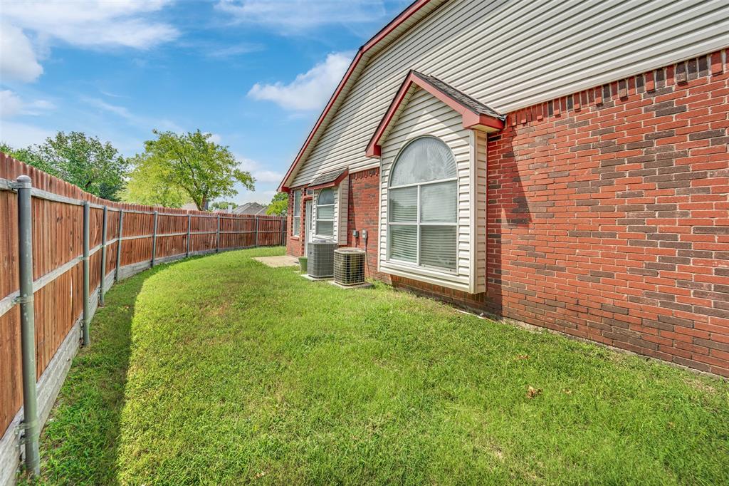 1410 Post Oak Drive, Rowlett, TX 75089