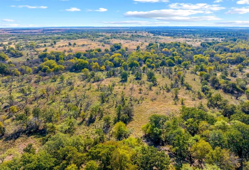 5 Barry Road, Henrietta, TX 76365