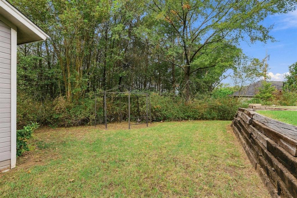 938 Amsden Street, Denison, TX 75020