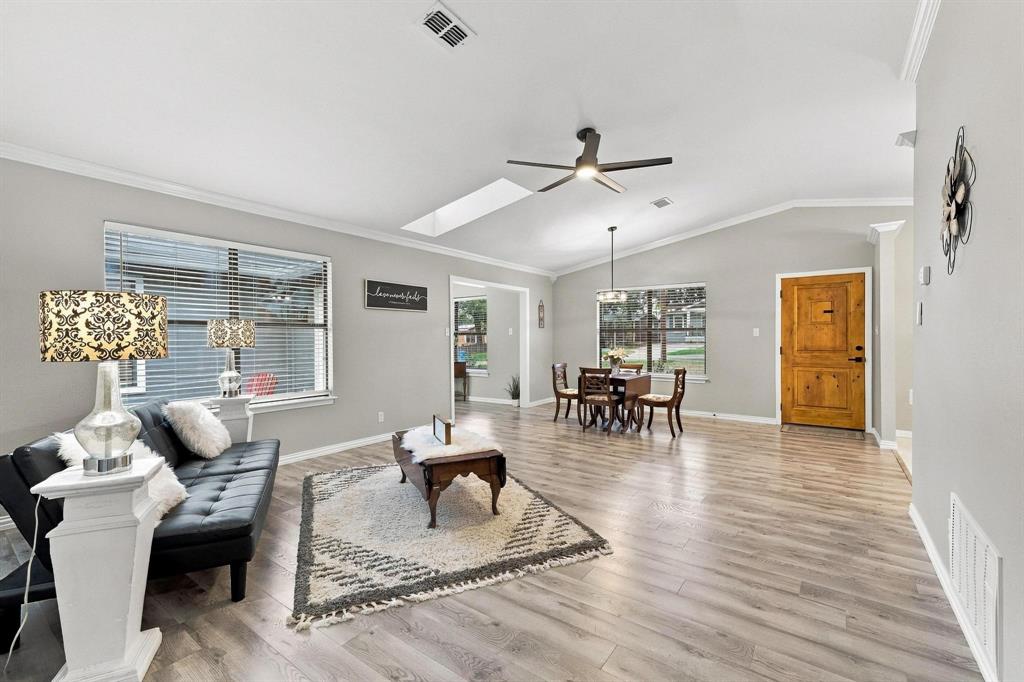 938 Amsden Street, Denison, TX 75020