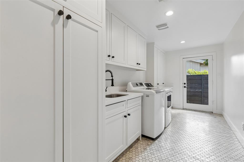 6962 Forest Glade Circle, Dallas, TX 75230