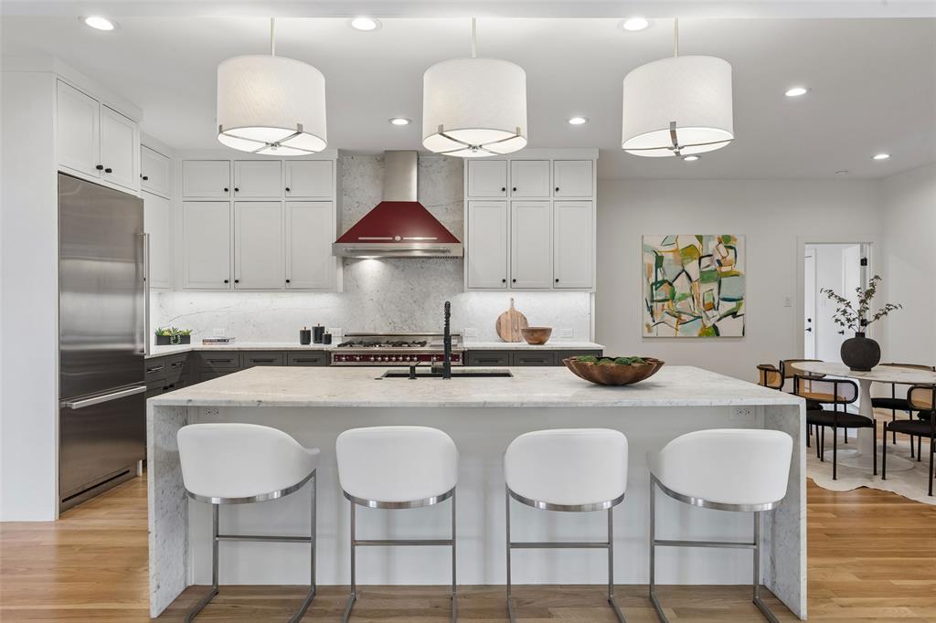 6962 Forest Glade Circle, Dallas, TX 75230