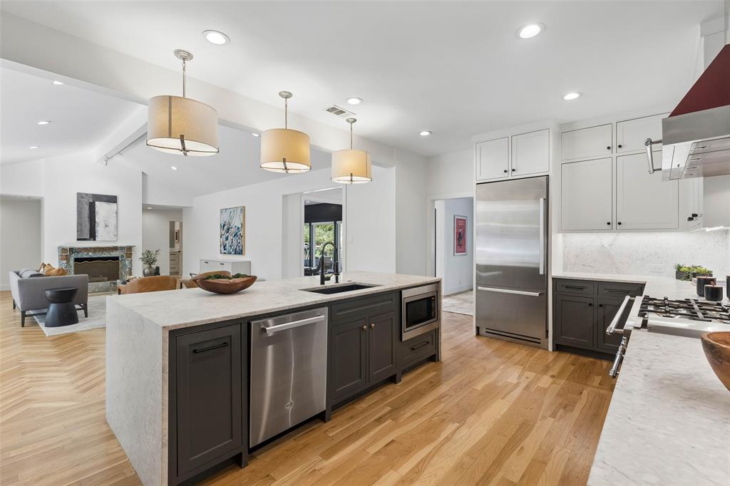 6962 Forest Glade Circle, Dallas, TX 75230