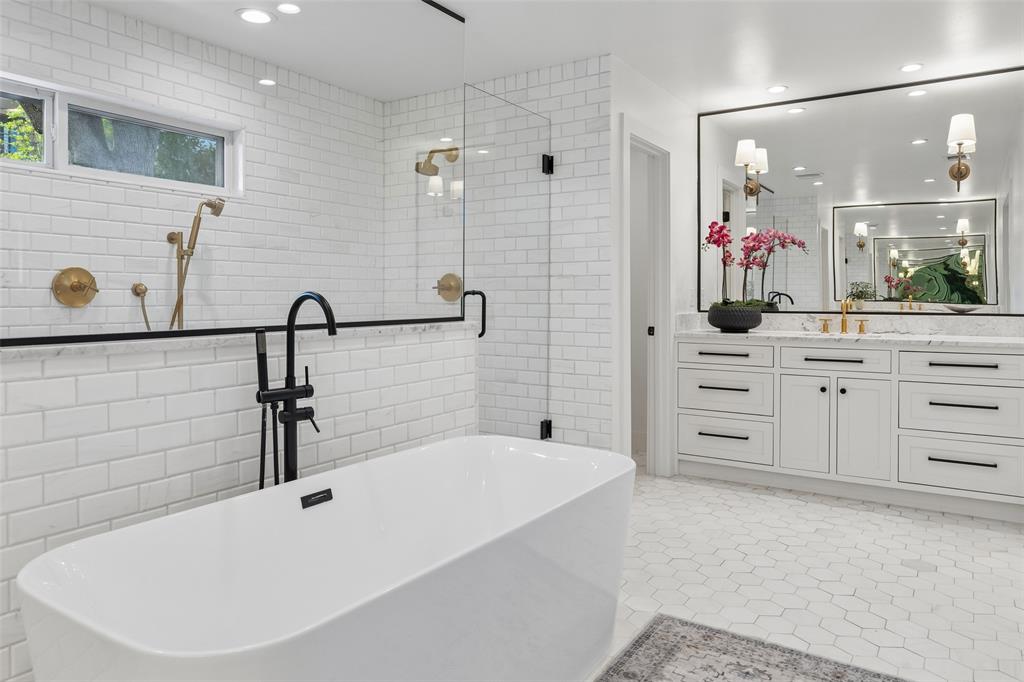 6962 Forest Glade Circle, Dallas, TX 75230