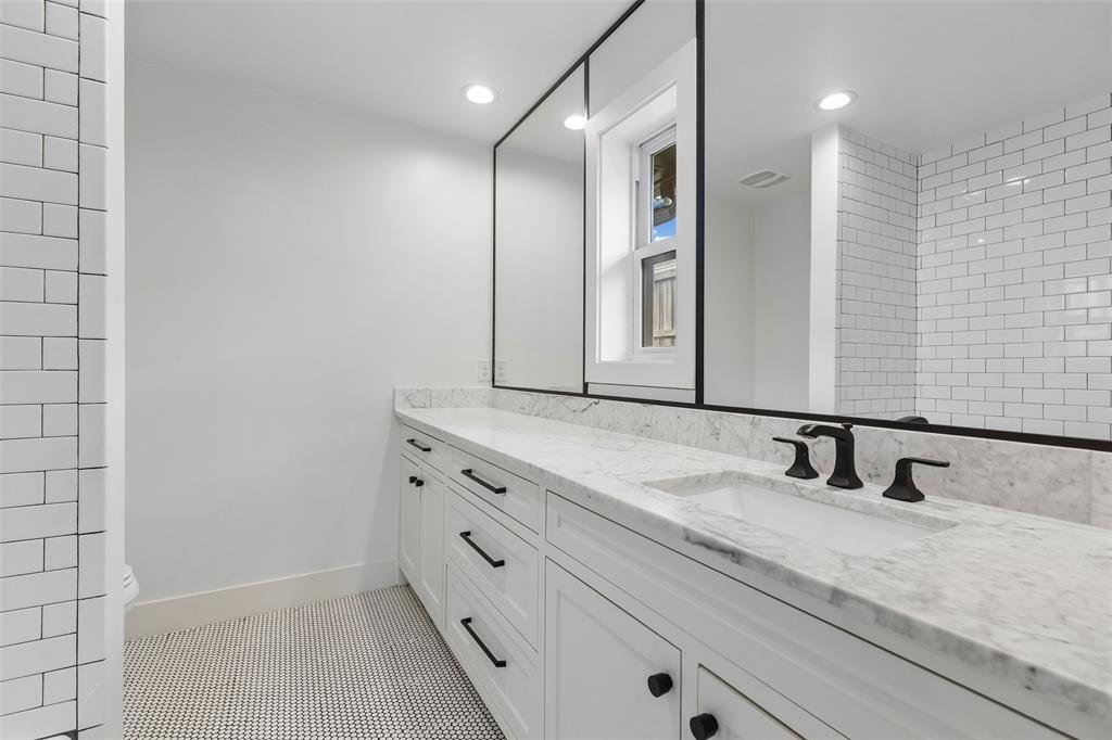 6962 Forest Glade Circle, Dallas, TX 75230