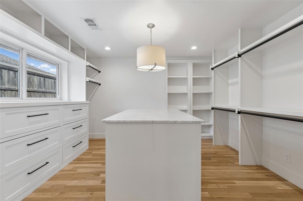 6962 Forest Glade Circle, Dallas, TX 75230
