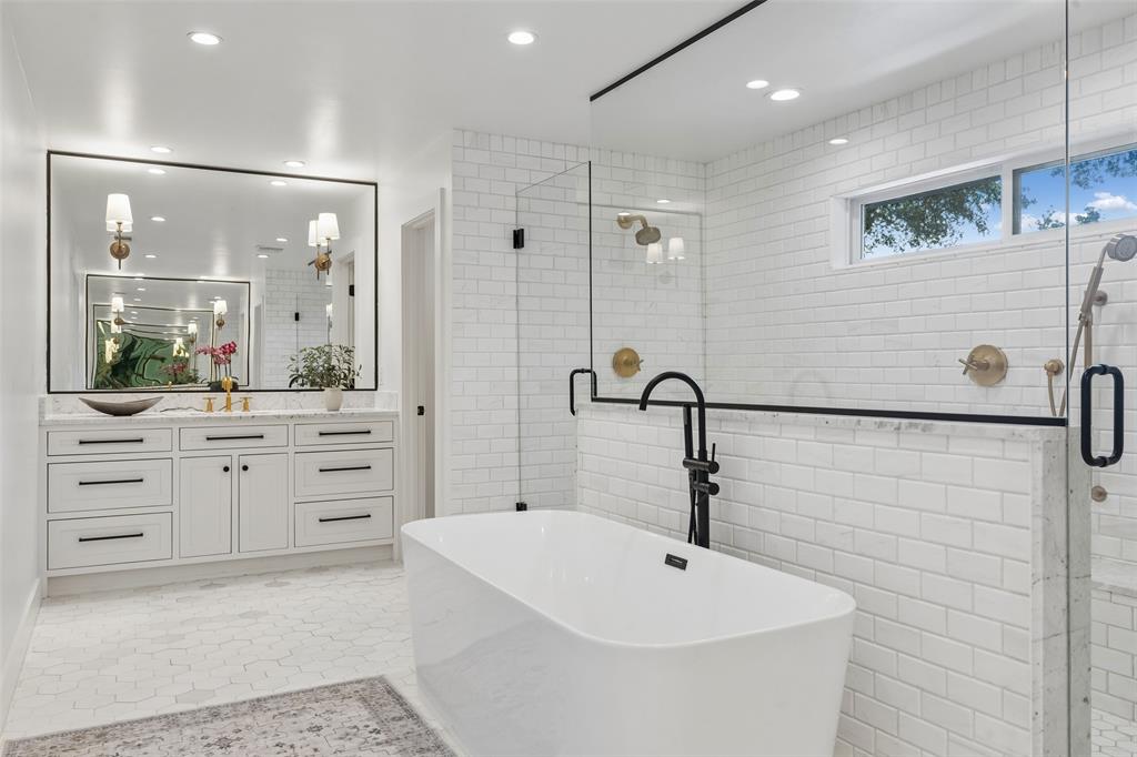 6962 Forest Glade Circle, Dallas, TX 75230