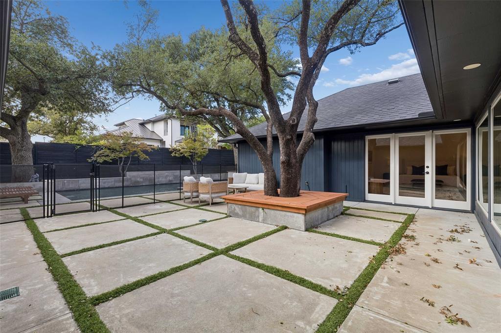 6962 Forest Glade Circle, Dallas, TX 75230