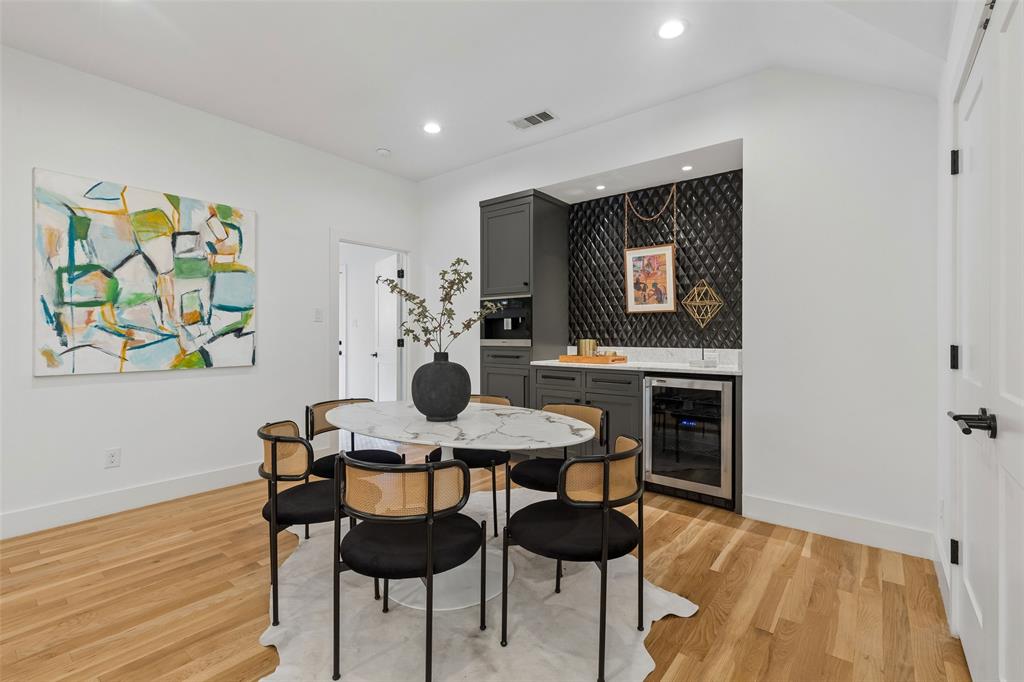 6962 Forest Glade Circle, Dallas, TX 75230