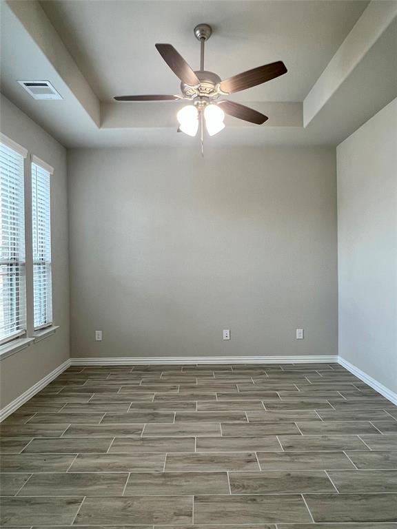 277 Middlefield Drive, Red Oak, TX 75154