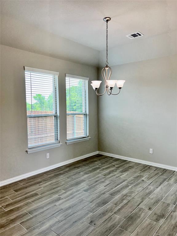 277 Middlefield Drive, Red Oak, TX 75154