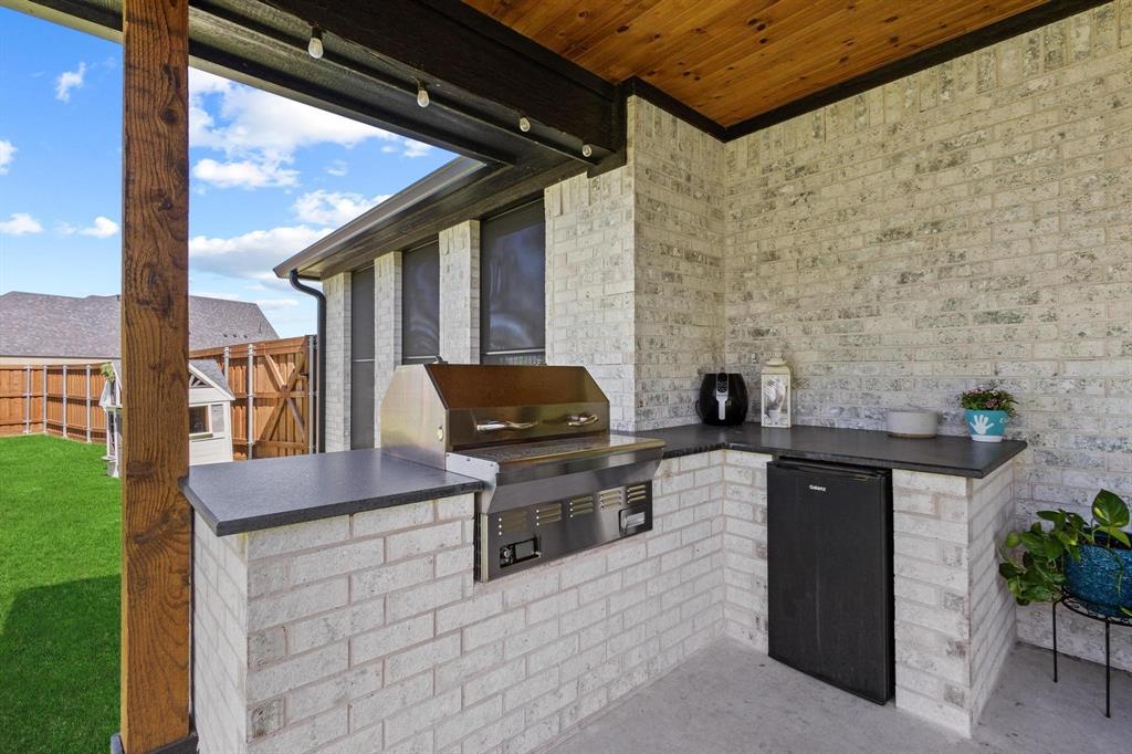2214 Norwood Street, Sherman, TX 75092