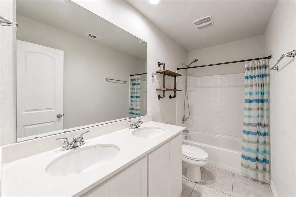 2532 Silver Fox Trail, Weatherford, TX 76087