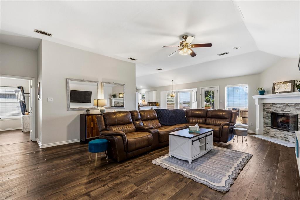 8204 Reel Street, Frisco, TX 75035