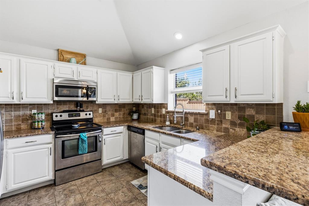 8204 Reel Street, Frisco, TX 75035