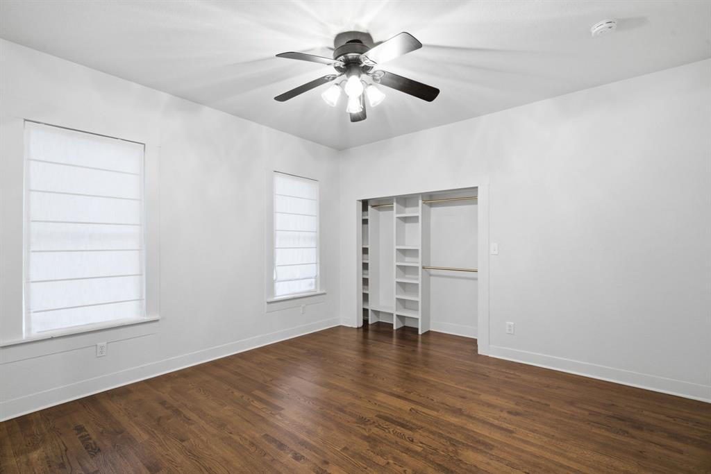 1124 W Arlington Avenue, Fort Worth, TX 76110