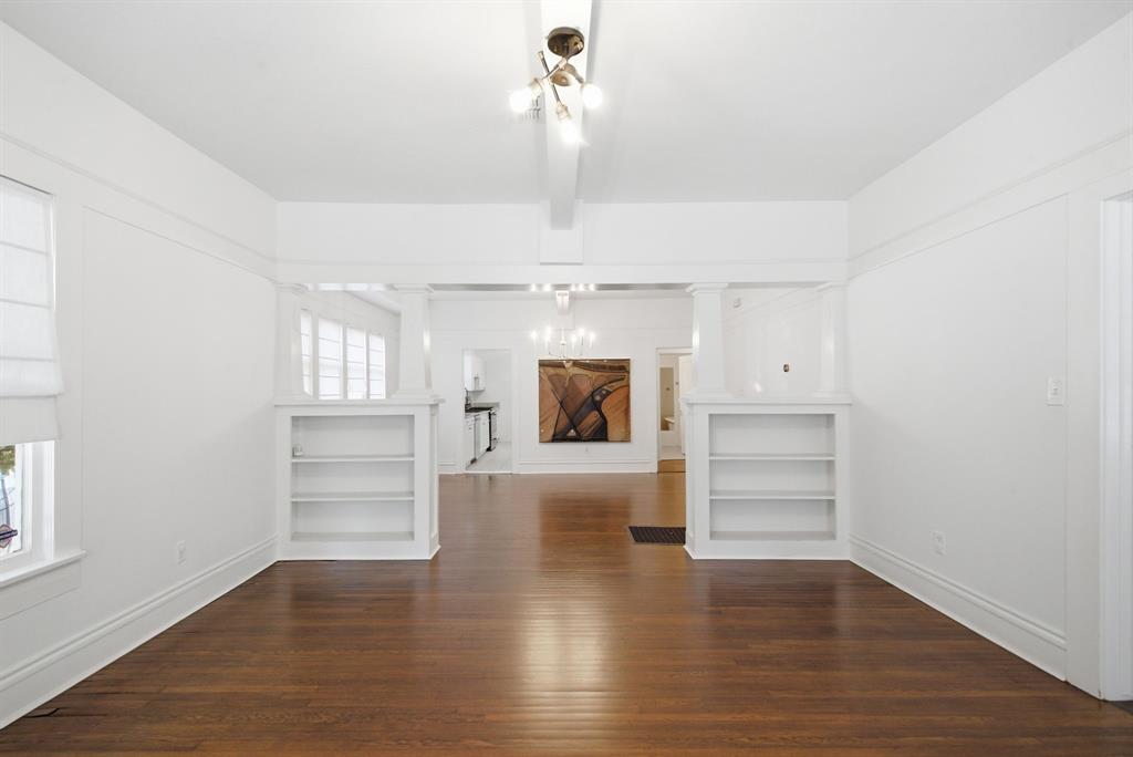 1124 W Arlington Avenue, Fort Worth, TX 76110