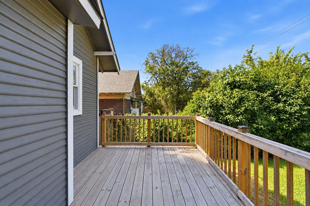 1124 W Arlington Avenue, Fort Worth, TX 76110