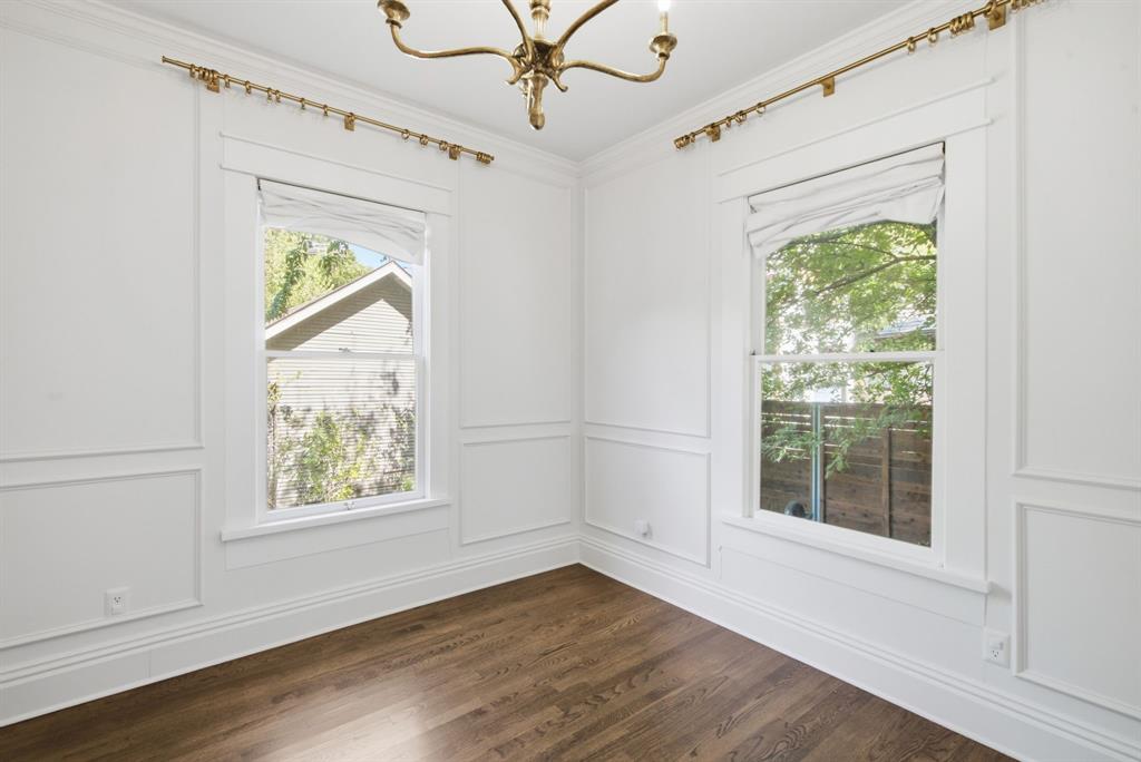 1124 W Arlington Avenue, Fort Worth, TX 76110