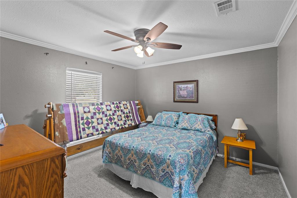 1625 Sugar Hill Road, Reno, TX 75462