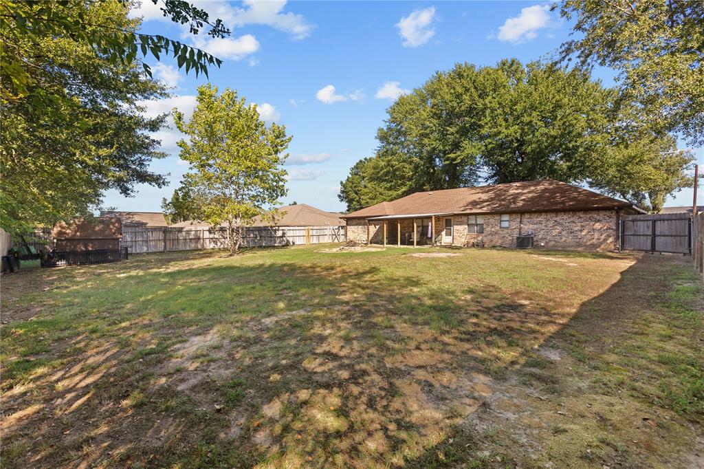 1625 Sugar Hill Road, Reno, TX 75462