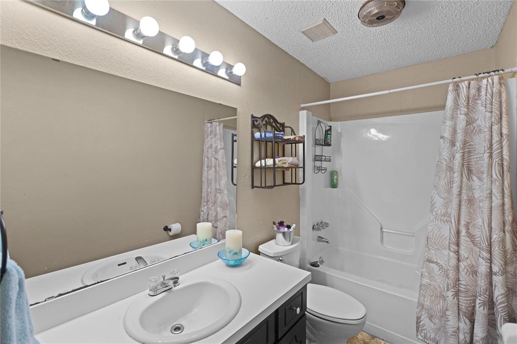 1625 Sugar Hill Road, Reno, TX 75462