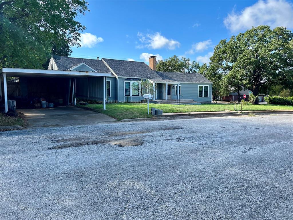 603 W Cedar Street, Nocona, TX 76255