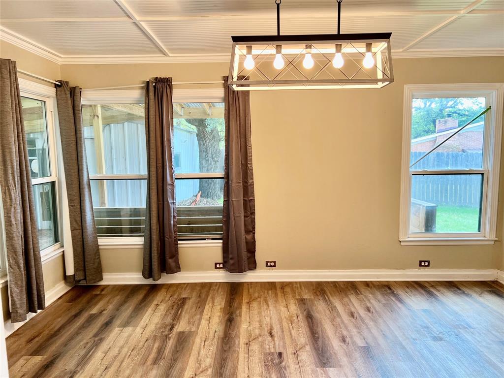 603 W Cedar Street, Nocona, TX 76255