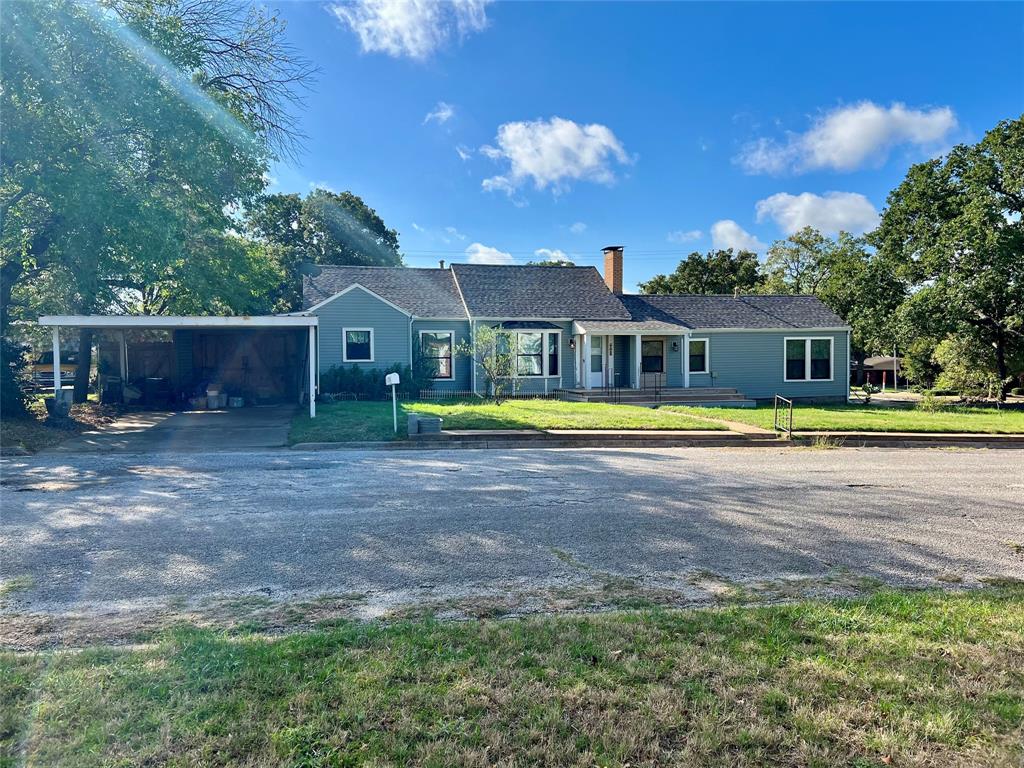 603 W Cedar Street, Nocona, TX 76255