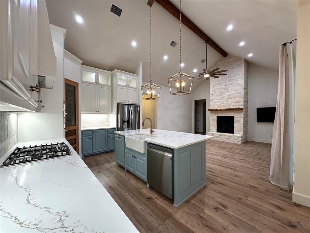 675 Comanche Lake, Comanche, TX 76442