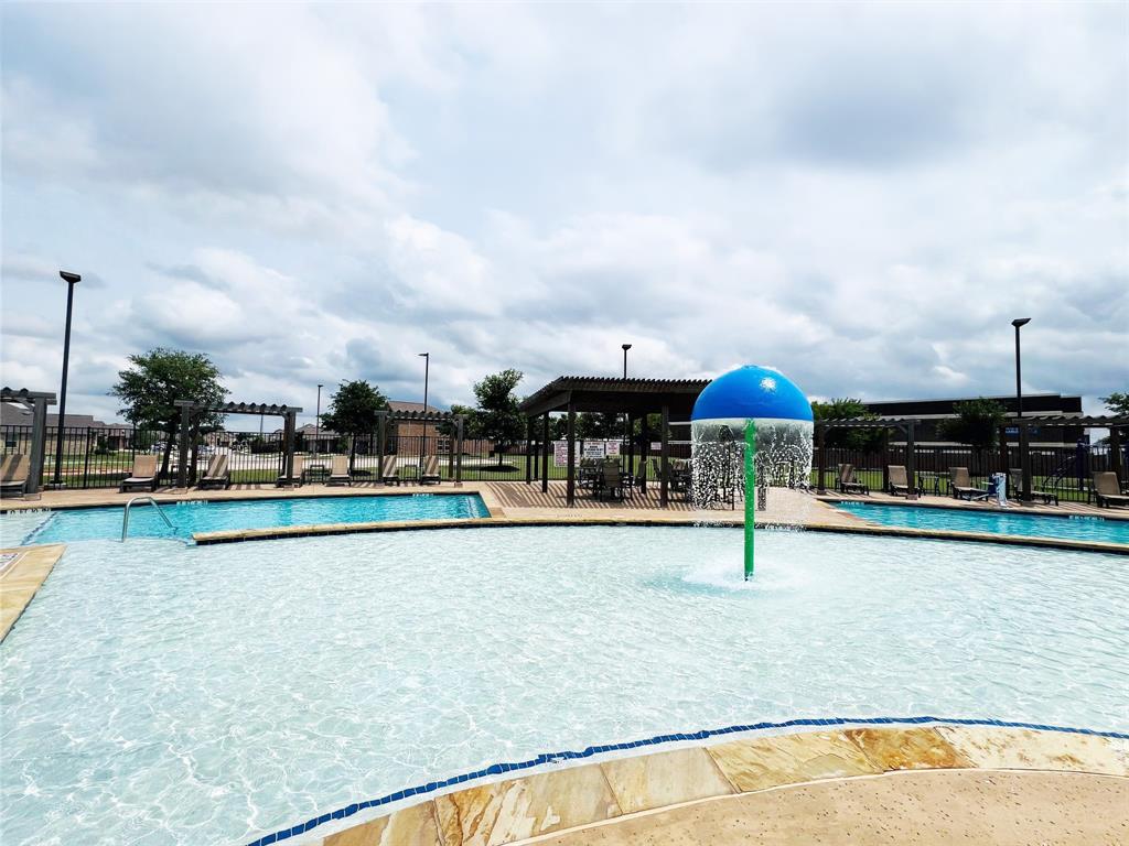 1709 Helmoken Falls Drive, Anna, TX 75409