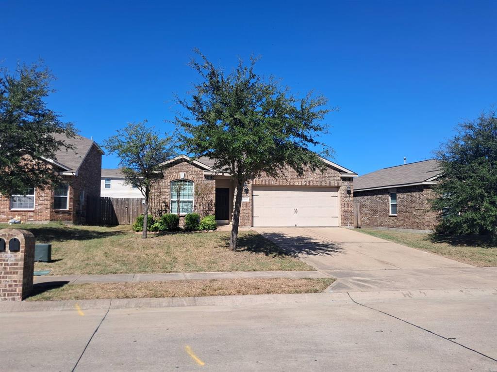 2043 Fair Crest Trail, Forney, TX 75126